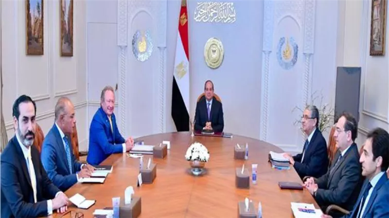 الرئيس السيسي يتابع توطين الصناعات ذات الصلة بتوليد الكهرباء من الشمس والرياح 