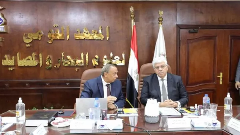 وزير التعليم العالي يرأس اجتماع مجلس إدارة المعهد القومي لعلوم البحار والمصايد (صور)