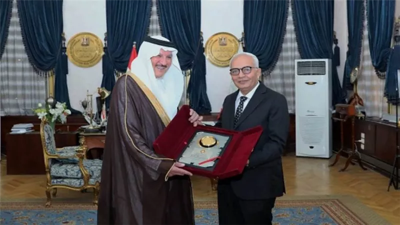 وزير التعليم يستقبل السفير السعودي بالقاهرة لمناقشة أوجه التعاون (صور)