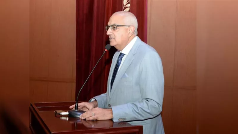 رئيس جامعة المنصورة يبحث بدء تفعيل شركة 