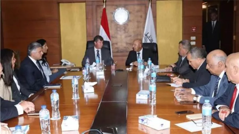 وزير النقل يستعرض مع سفير بلجيكا الفرص المتاحة للتعاون والشراكة 