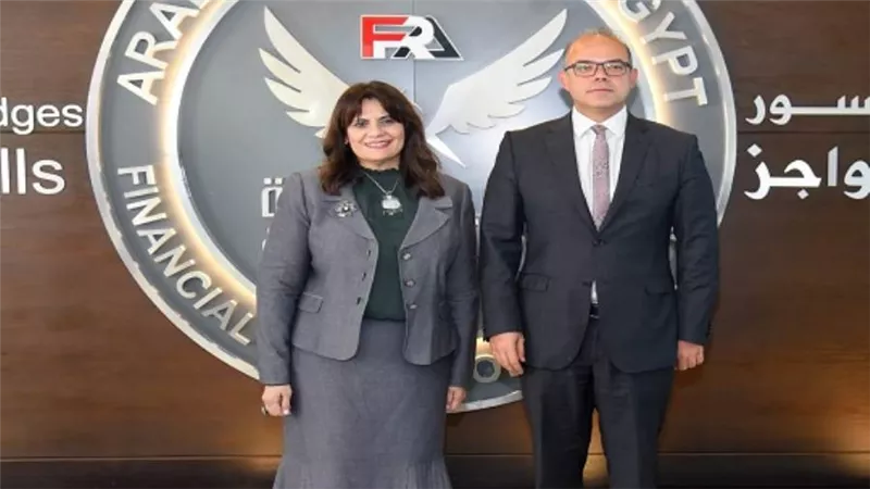 الهجرة والرقابة المالية يبحثان فرص زيادة استثمارات المصريين بالخارج (صور)