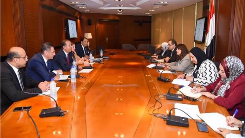 وزيرة الهجرة: محفزات كثيرة لتشجيع المصريين بالخارج على الاستثمار في مصر 