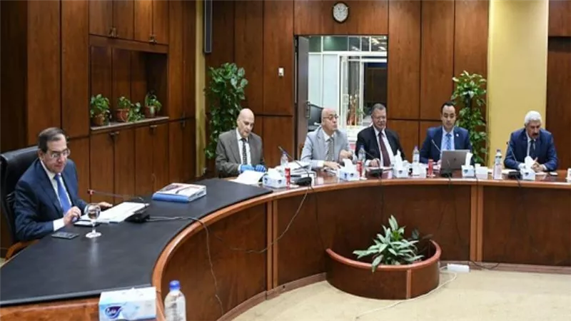 اعتماد نتائج أعمال شركتي التعاون ومصر للبترول عن عام 2021/2022