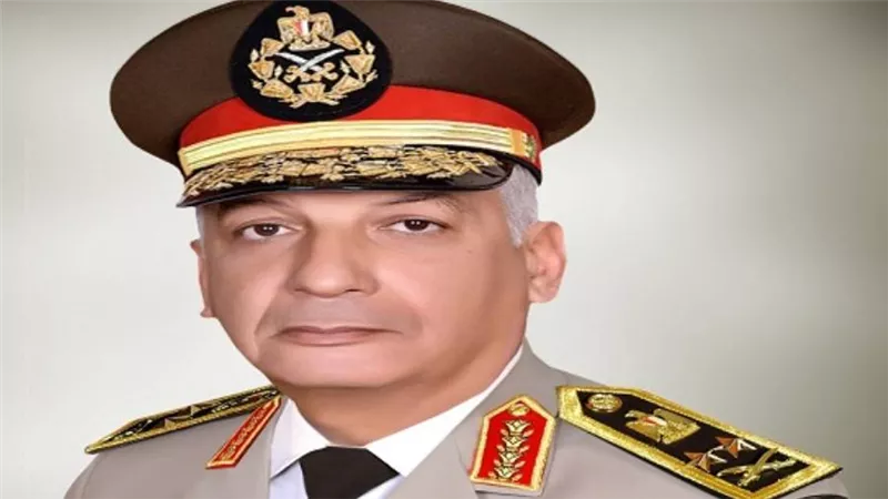وزير الدفاع يغادر إلى الإمارات في زيارة رسمية