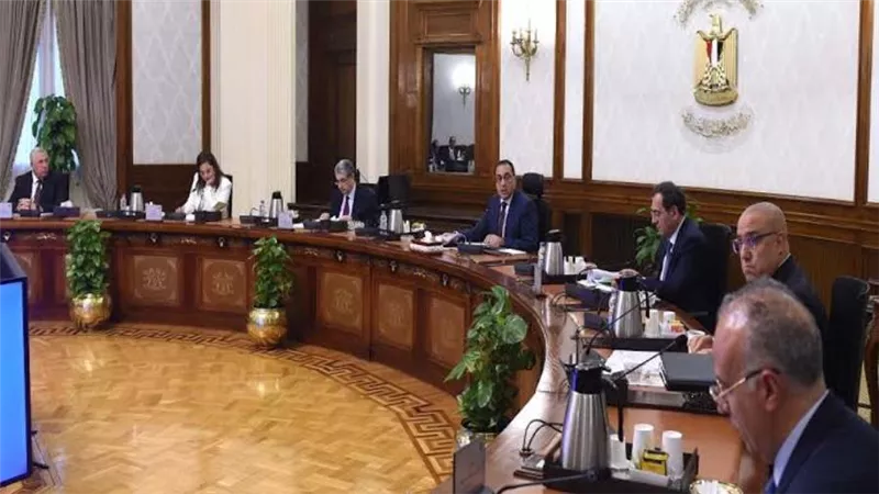 رئيس الوزراء يتابع الموقف التنفيذي لمشروع 