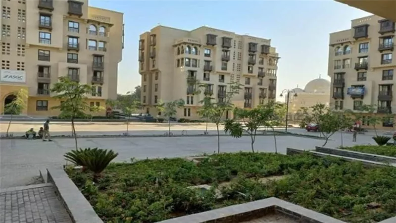 وزير الإسكان يتابع تَقدم الأعمال بمشروع تطوير منطقة سور مجرى العيون في القاهرة (صور)