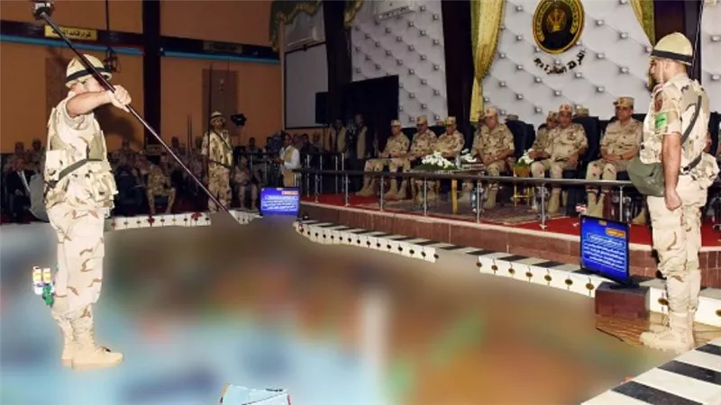 الفريق أسامة عسكر يشهد مشروع مراكز القيادة «جاسر 132» بقوات الدفاع الجوي (صور)