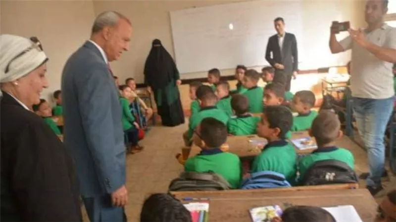 التعليم تنفي وجود 119 طالبا داخل فصل واحد بمدرسة في الخانكة