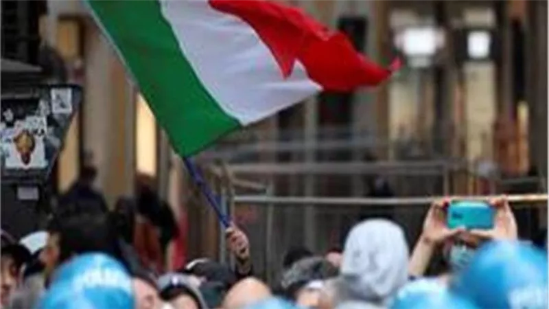 احتجاجات في إيطاليا ضد استغلال الشركات لأزمة الطاقة 