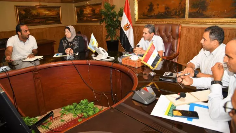 محافظ الغربية يترأس اجتماع اللجنة التنفيذية للمبادرة الوطنية للمشروعات الخضراء الذكية