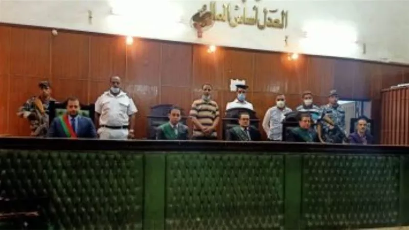 السجن 15 سنة لربة منزل زورت شهادة ميلاد طفلها في سوهاج