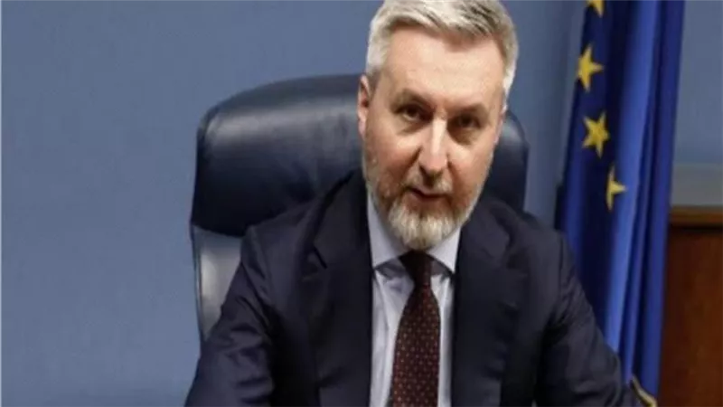 وزير الدفاع الإيطالي: هناك حاجة ملحة للتوصل للسلام بين روسيا وأوكرانيا 