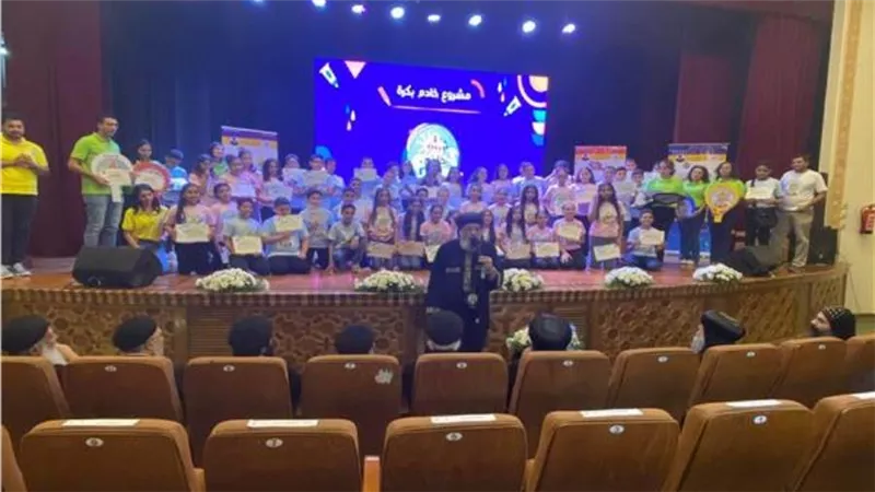  البابا تواضروس يشهد عرض مشروع «خادم بكرة» 