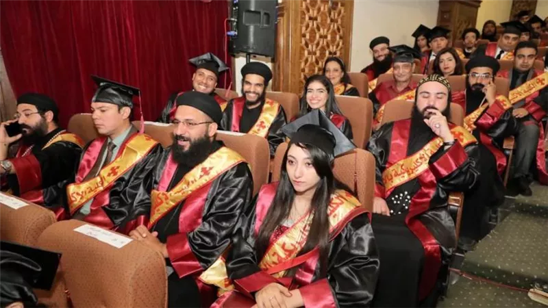 البابا تواضروس يفتتح العام الدراسي ويشهد تخريج دفعة جديدة بأكليريكية الإسكندرية