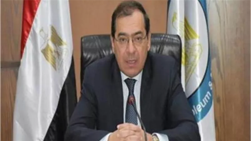 وزير البترول يبحث تأثير الأزمة العالمية الحالية على اقتصاديات الدول 