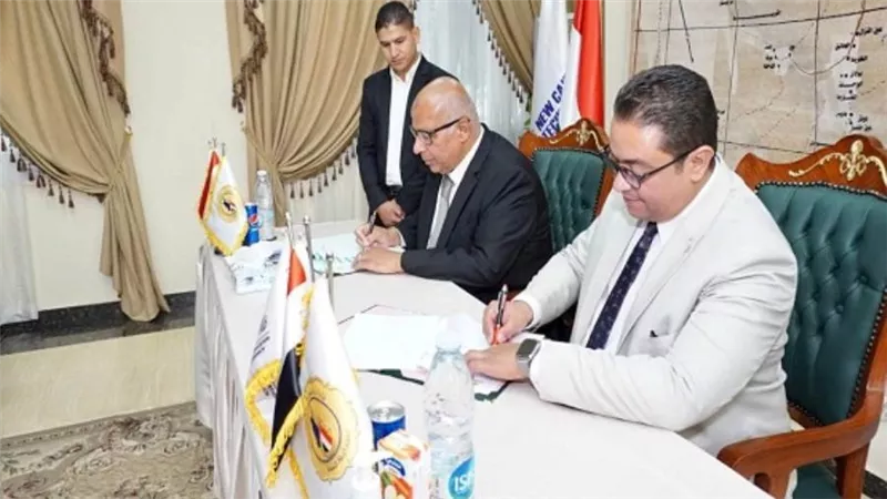 وزير التعليم العالي يتلقى تقريرًا بشأن توقيع بروتوكول للتعاون بين معهد إعداد القادة وجامعة القاهرة الجديدة التكنولوجية (صور)