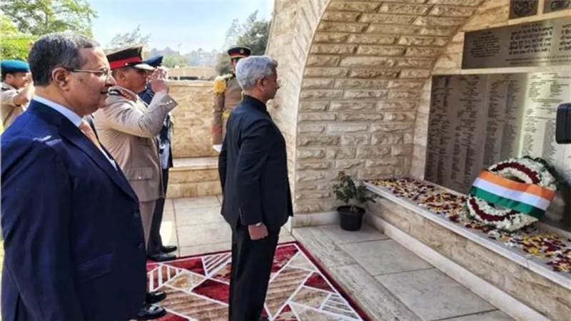 وزير خارجية الهند يزور مقابر الكومنولث بمصر الجديدة 