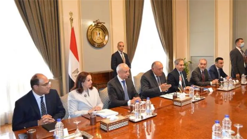 بدء جلسة مباحثات موسعة بين وزير الخارجية ونظيره الهندي 