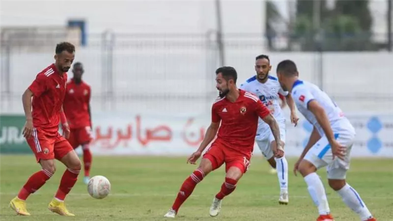 الشوط الأول.. الأهلي يضع قدمًا في مجموعات الأبطال بثنائية في شباك المنستيري