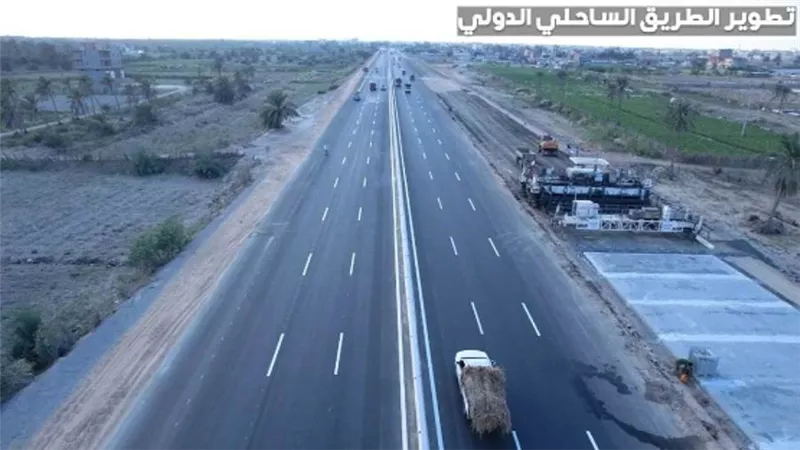 وزير النقل يتابع أعمال تطوير الطريق الدولي الساحلي من دمياط حتى جمصة (صور)
