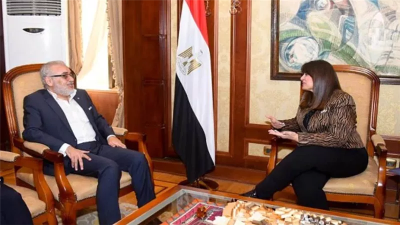 وزيرة الهجرة تستقبل نائب لورد شيشاير لاستعراض إنشاء مشروع طبي وتعليمي في مصر (صور)