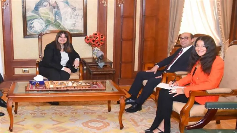 وزيرة الهجرة تستقبل قنصل عام مصر الجديد في فرنسا لبحث التعاون لتلبية احتياجات المصريين بالخارج (صور)