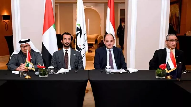 وزير التجارة ووزير الاقتصاد الإماراتي يترأسان اجتماع مجلس الأعمال المصري الإماراتي المشترك