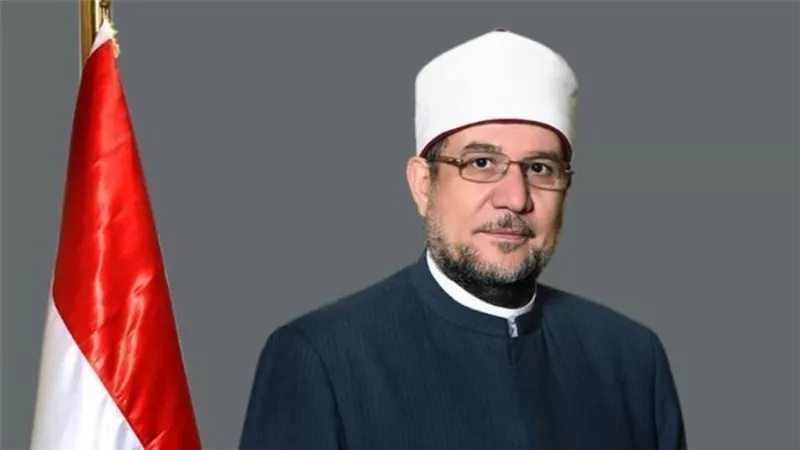 استجابة للرئيس..وزير الأوقاف يقرر حزمة حماية اجتماعية.. رفع معاشات القراء وخطباء المكافأة 