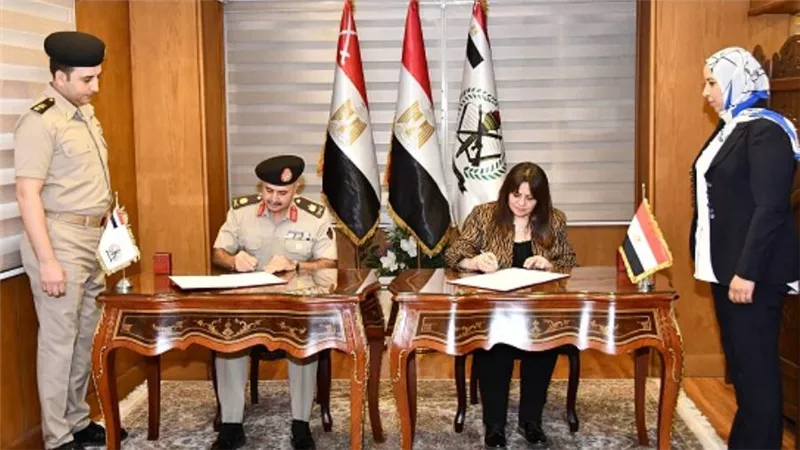 قوات الدفاع الشعبي والعسكري توقع بروتوكولي تعاون مع وزارتي «التعليم» و «الهجرة» (صور)