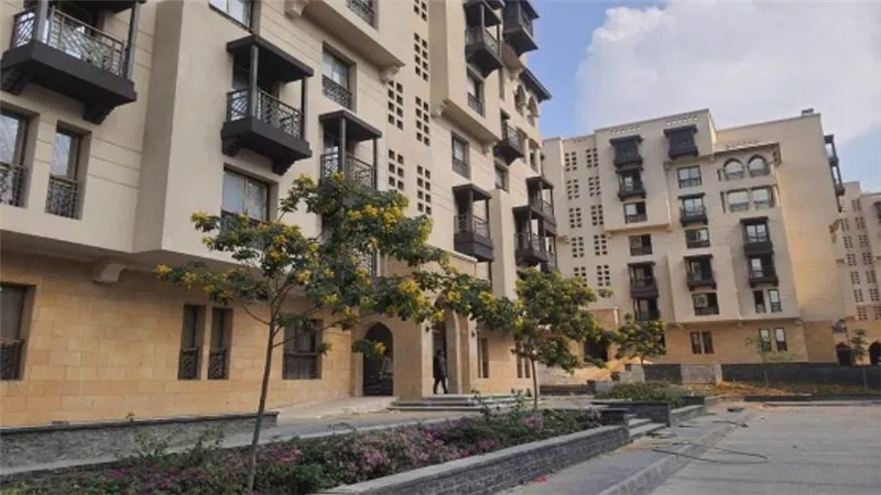وزير الإسكان يتابع الموقف التنفيذي لمشروع تطوير 
