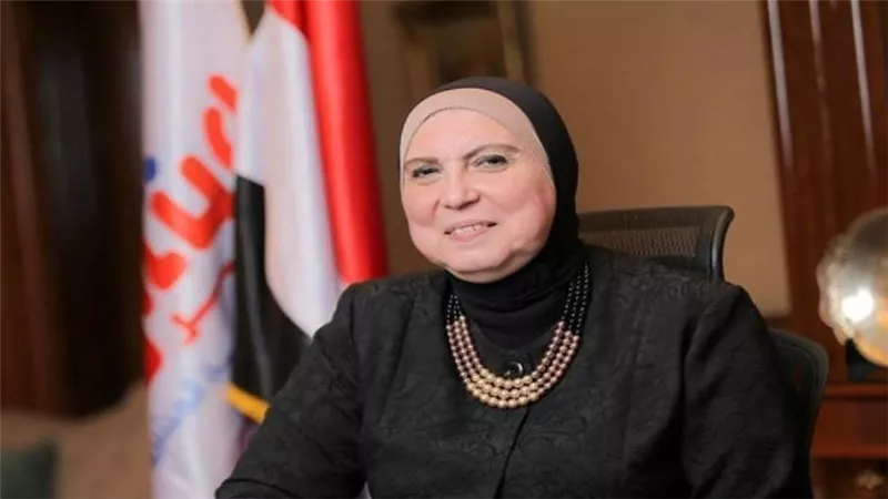  نيفين جامع: جهاز تنمية المشروعات ينفذ خطة طموحة لتشجيع المشروعات الصغيرة على تطوير منتجاتها والتصدير للخارج