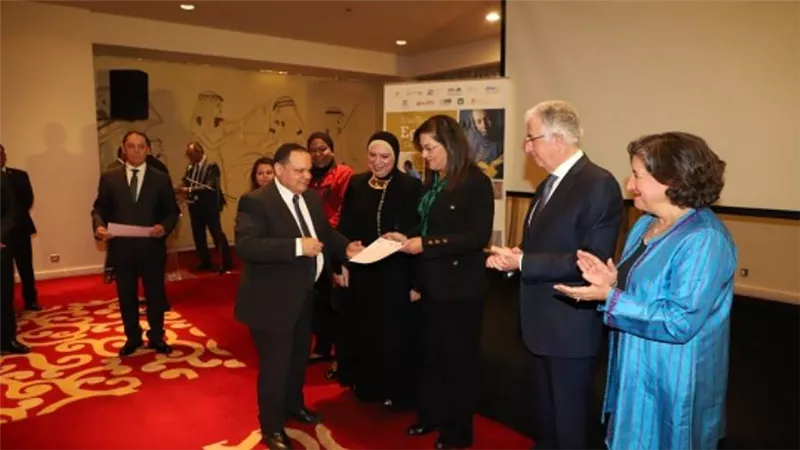 نيفين جامع: جهاز تنمية المشروعات يعمل على فتح الأسواق العالمية أمام المنتجات التراثية المتميزة (صور)