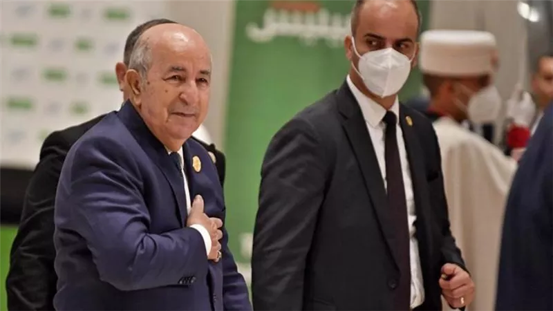 في قمة الجزائر..تبون يحث على الوحدة العربية لمواجهة 