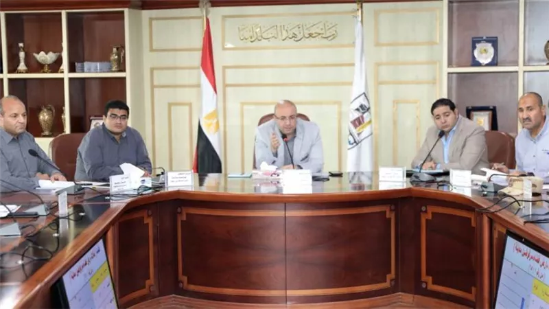 محافظ بني سويف يوجه بدعم مواطن أصيب في حادث أفقده القدرة على العمل