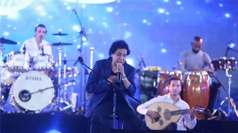 الملك فى بلاط الموسيقى العربية.. محمد منير مع جمهوره على حدود الاحلام