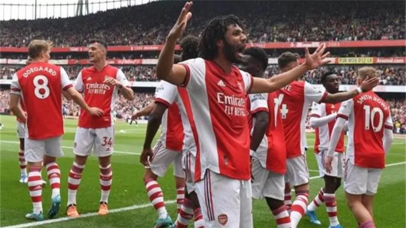محمد  النيني يعود لـ أرسنال للعب ضد زيورخ بعد غياب طويل
