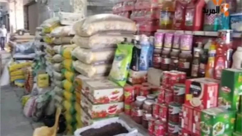 ضبط 60 طن سلع غذائية مجهولة المصدر في حملات تموينية بالجيزة 