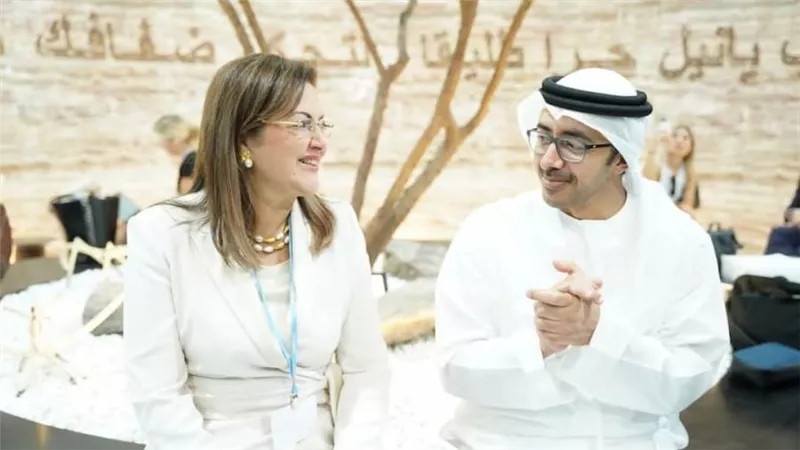  وزيرة التخطيط تلتقي وزير الخارجية والتعاون الدولي الإماراتي 