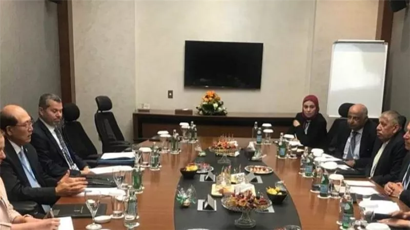 على هامش مؤتمر المناخ.. وزير النقل يعقد اجتماع ثنائي رفيع المستوى مع أمين عام المنظمة البحرية الدولية 