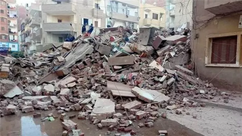 النيابة الإدارية: عقار إمبابة المنهار غير مرخص وصادر له قرار إزالة