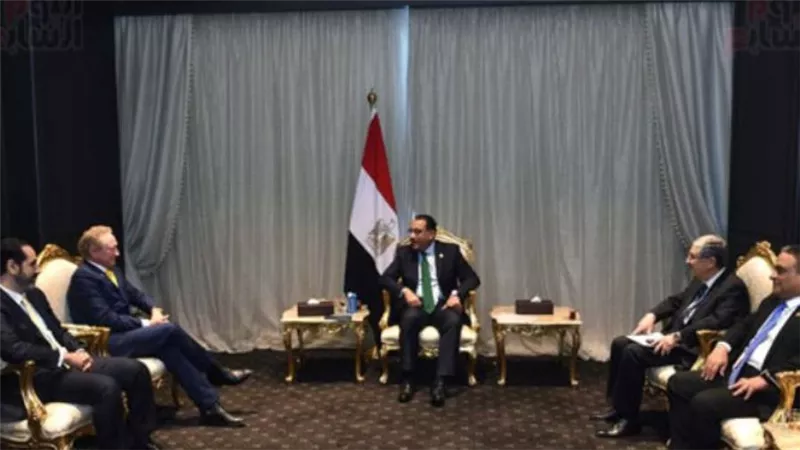 على هامش قمة المناخ..مدبولي يناقش إمكانية إنشاء مصنع الهيدروجين الأخضر 