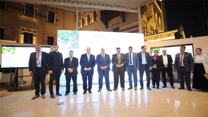 وزير التعليم العالي يُكرم الفرق الفائزة بهاكاثون الجامعات المصرية بعنوان 