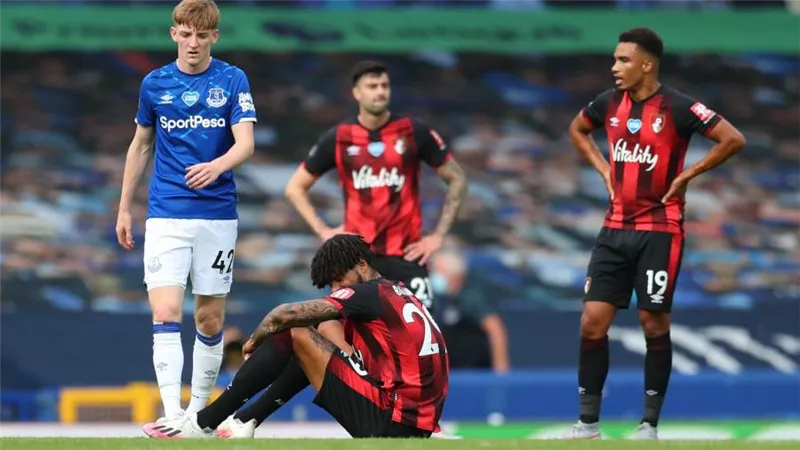 بورنموث يحقق الفوز على إيفرتون بثلاثية في الدوري الإنجليزي