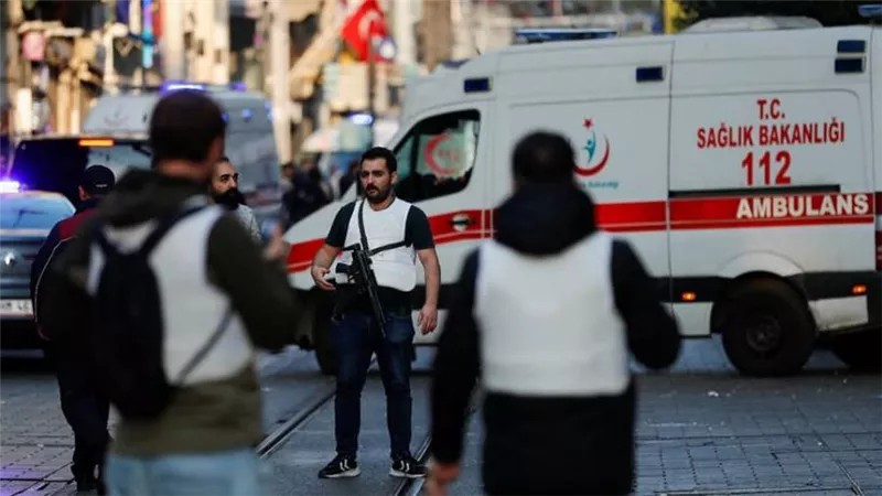فيديو وصور.. أربعة قتلى وعشرات الجرحى في انفجار اسطنبول 