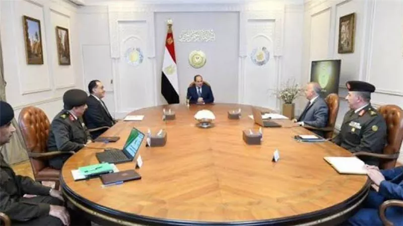 السيسي يتابع الموقف المائي لمشروعات استصلاح الأراضي بجنوب الوادي
