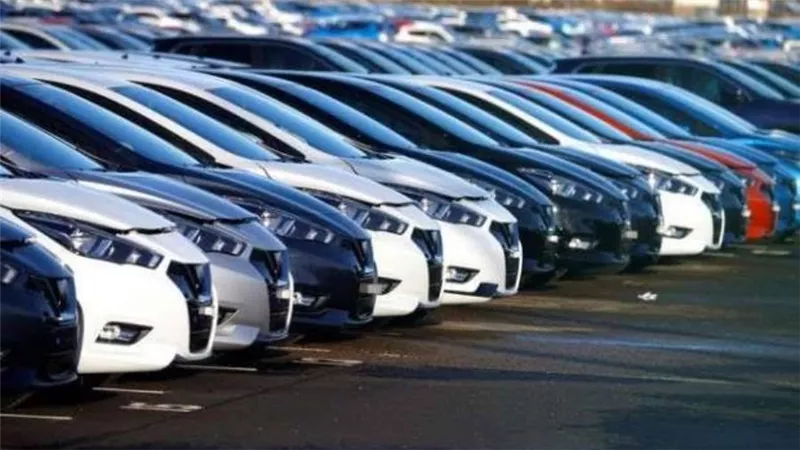 لزيادة حصيلة النقد الأجنبي.. الحكومة تبحث استيراد سيارات معفاة من الضرائب