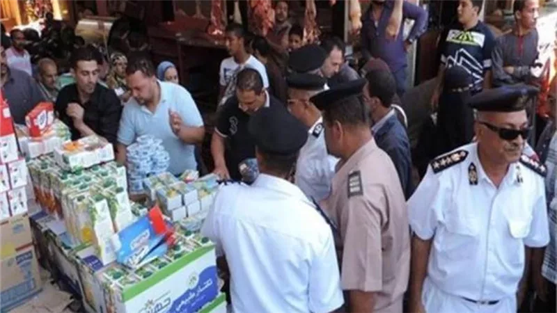 بينها حجب سلع غذائية.. «التموين» تضبط 2007 قضايا متنوعة 