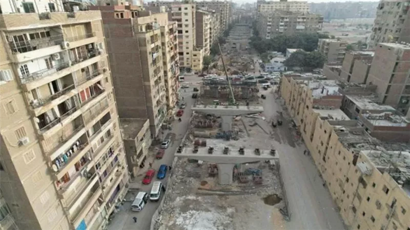 وزير الإسكان يتابع الموقف التنفيذي لمشروع محور عمرو بن العاص الحر في الجيزة (صور)