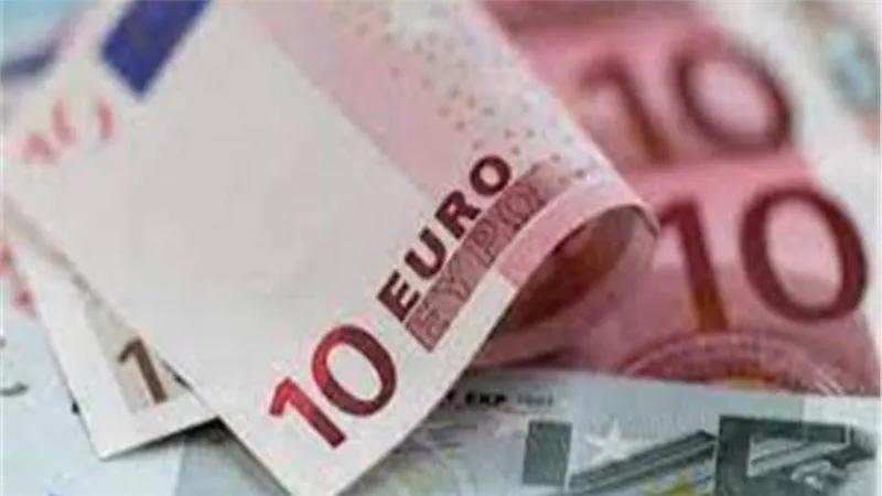 التضخم في منطقة اليورو يتراجع إلى 10 % في نوفمبر 